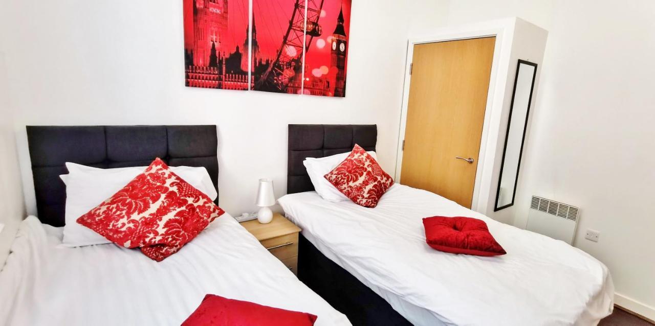 J Quarter - Sleeps 5 Long Term & Families Comfortably, 4 Beds, 2 Bathrooms Birmingam Exterior foto