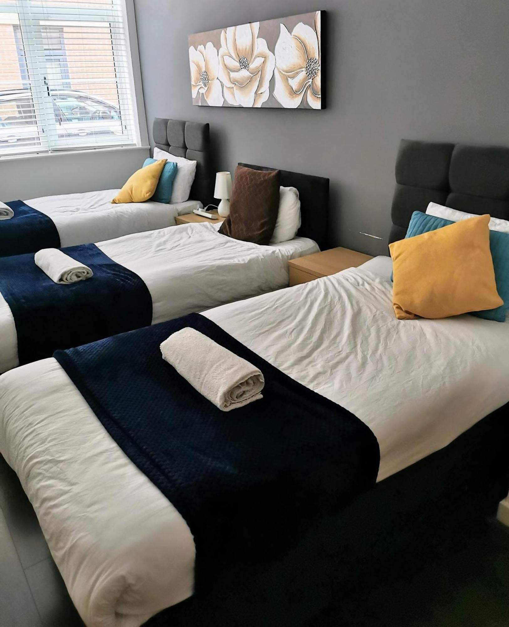 J Quarter - Sleeps 5 Long Term & Families Comfortably, 4 Beds, 2 Bathrooms Birmingam Exterior foto